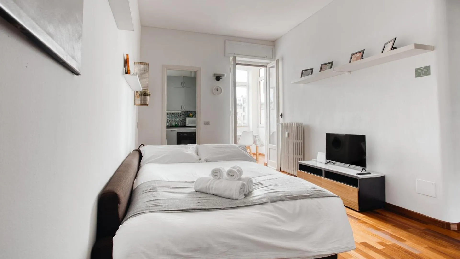 Roncaglia 25, 4 Guests And Balcony Apartman Milánó Olaszország